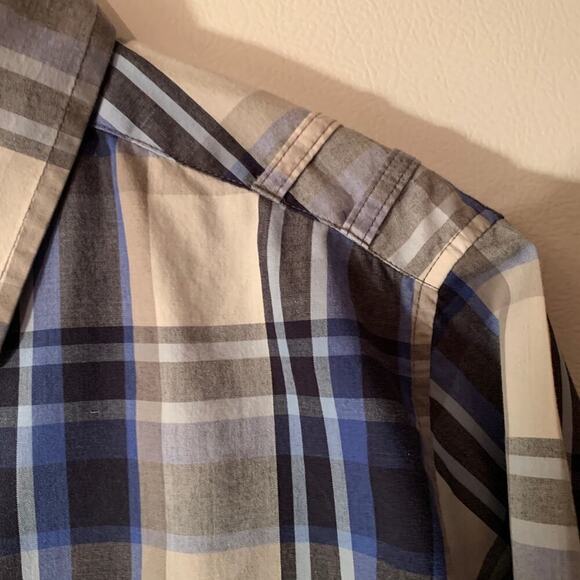 AIRWALK Men's Short Sleeve Casual Button-Down Shirt / Size: Large - Picture 4 of 6